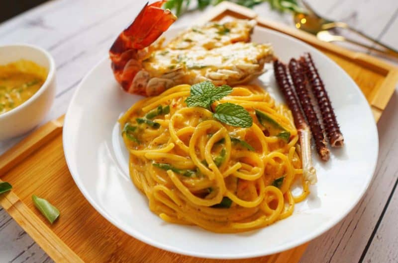 Salted Egg Spaghetti with Giant River Prawn